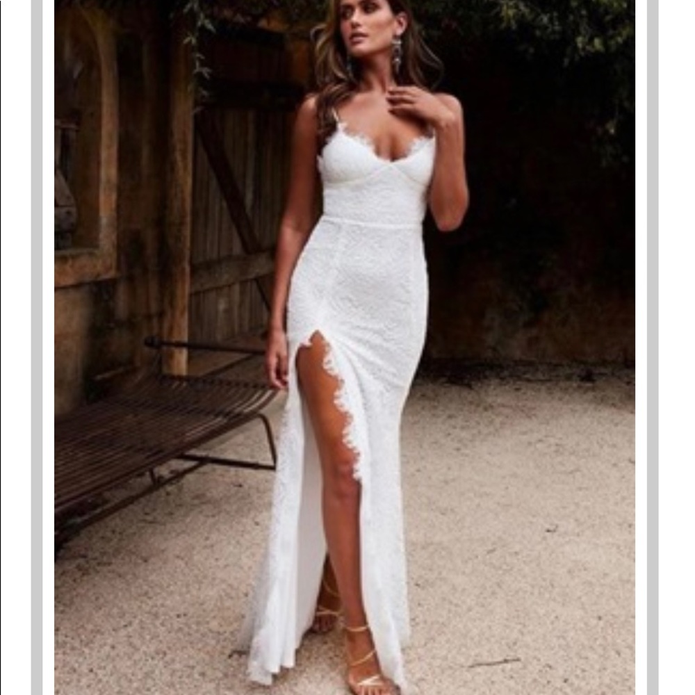 Wedding dress with high split